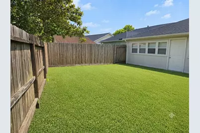 3775 Quiet Place Drive, Houston, TX 77082 - Photo 19