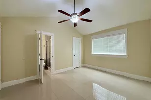 2410 Old Fort Rd, Sugar Land, TX 77479 - Photo 7