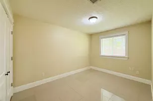 2410 Old Fort Rd, Sugar Land, TX 77479 - Photo 9