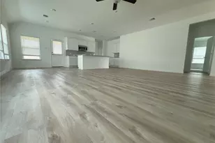 512 Oak Chase Ave, Dayton, TX 77535 - Photo 11