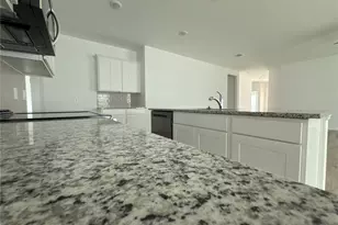 512 Oak Chase Ave, Dayton, TX 77535 - Photo 9