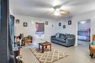 4323 Ave R 1/2, Galveston, TX 77550 - Photo 3