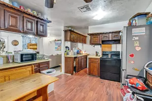 4323 Ave R 1/2, Galveston, TX 77550 - Photo 33