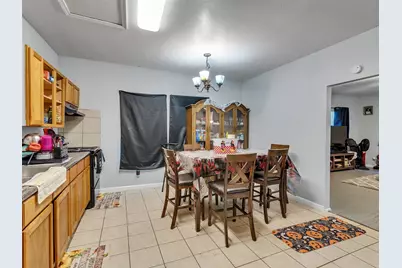 4323 Avenue R 1/2, Galveston, TX 77550 - Photo 9