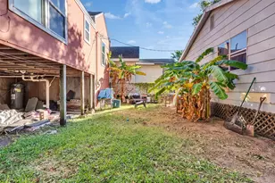 4323 Ave R 1/2, Galveston, TX 77550 - Photo 21