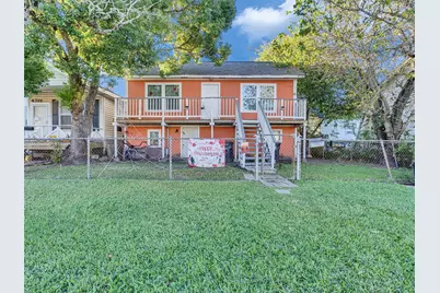 4323 Avenue R 1/2, Galveston, TX 77550 - Photo 1