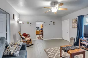 4323 Ave R 1/2, Galveston, TX 77550 - Photo 5