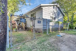 4323 Ave R 1/2, Galveston, TX 77550 - Photo 25