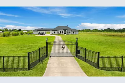 3515 County Road 62, Rosharon, TX 77583 - Photo 3