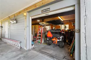 2071 County Rd 291, Bay City, TX 77414 - Photo 31