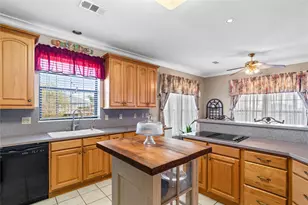 2071 County Rd 291, Bay City, TX 77414 - Photo 9