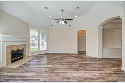 226 Elana Lane, Stafford, TX 77477 - Photo 7