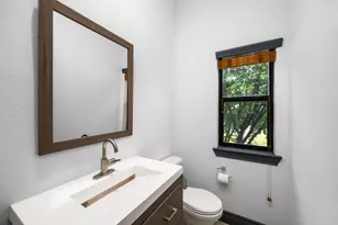 1119 St Charles St, Houston, TX 77003 - Photo 23