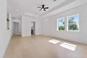 8102 Montridge Dr, Houston, TX 77055 - Photo 33