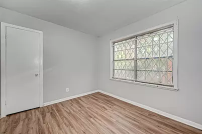 4203 Tavenor Lane, Houston, TX 77047 - Photo 13