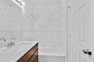 8135 Chateau St, Houston, TX 77028 - Photo 11