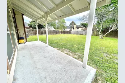 10910 Olivewood Drive, Houston, TX 77089 - Photo 15