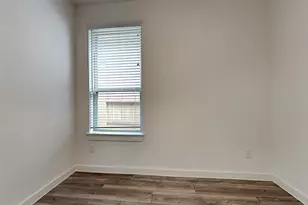 432 Flowering Lotus Ct, Conroe, TX 77318 - Photo 9