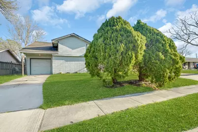 3926 Heatherbrook Drive, Houston, TX 77045 - Photo 3