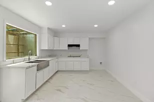 12503 Wellington Park Dr, Houston, TX 77072 - Photo 9
