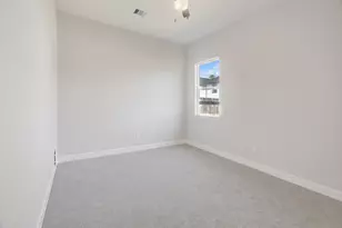 8233 Sterlingshire St, Houston, TX 77078 - Photo 19