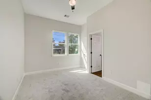 8233 Sterlingshire St, Houston, TX 77078 - Photo 25