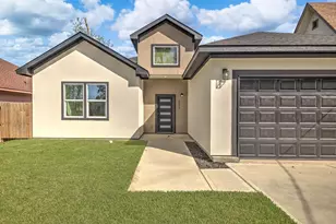 8233 Sterlingshire St, Houston, TX 77078 - Photo 1