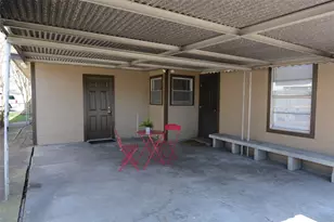 2215 Silverbonnet St, Houston, TX 77055 - Photo 19