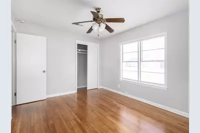 2215 Silverbonnet Street, Houston, TX 77055 - Photo 13