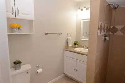 2215 Silverbonnet Street, Houston, TX 77055 - Photo 15