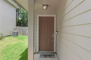 19 Musk Rose Ct, The Woodlands, TX 77382 - Photo 5