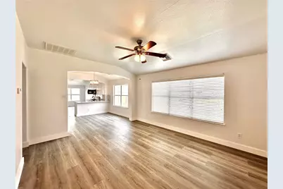 8202 Radial Court, Rosharon, TX 77583 - Photo 3