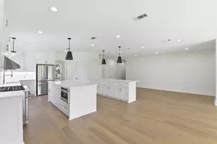 2819 Pearce Meadow, Rosharon, TX 77583 - Photo 13