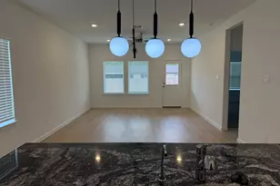 407 Robin St, Angleton, TX 77515 - Photo 39