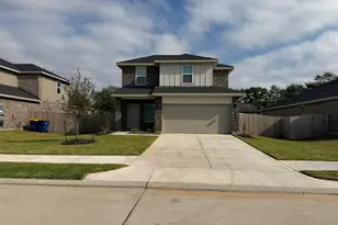 407 Robin St, Angleton, TX 77515 - Photo 1