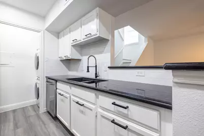 14600 Fonmeadow Drive #807, Houston, TX 77035 - Photo 9