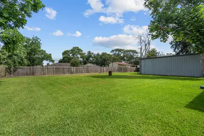 7010 Bluebird Lane, Alvin, TX 77511 - Photo 33