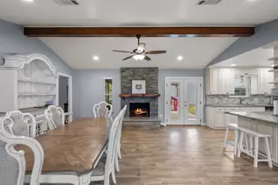 7010 Bluebird Ln, Alvin, TX 77511 - Photo 11