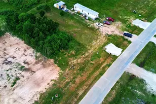 1019 Rd 5704, Cleveland, TX 77327 - Photo 3
