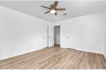 107 Bledsoe Street, Prairie View, TX 77445 - Photo 11