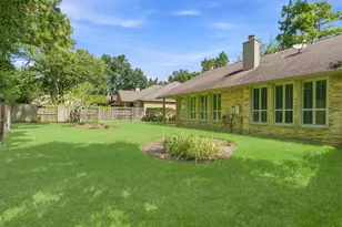 23 S Belfair Pl, The Woodlands, TX 77382 - Photo 27