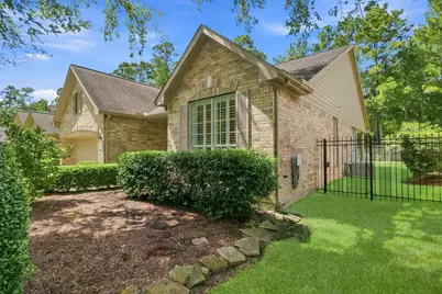 23 S Belfair Place, The Woodlands, TX 77382 - Photo 31