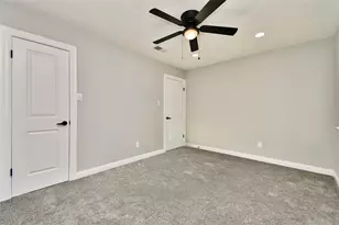 2035 Round Spring Dr, Houston, TX 77339 - Photo 15