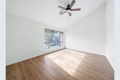 2139 Lake Village Drive, Houston, TX 77339 - Photo 11