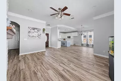 5110 Lakeshore Drive, Willis, TX 77318 - Photo 9