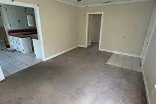 151 Parker Rd, Houston, TX 77076 - Photo 9
