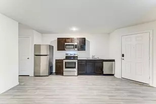 7925 Way St, Houston, TX 77028 - Photo 9
