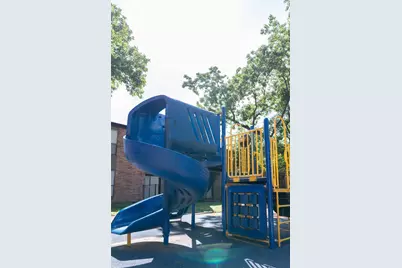 200 Hallow Tree Lane #1105-1, Houston, TX 77090 - Photo 15