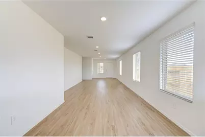 617 Roaring Falls Drive, Willis, TX 77378 - Photo 5