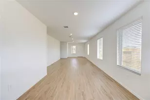 617 Roaring Fls Dr, Willis, TX 77378 - Photo 5